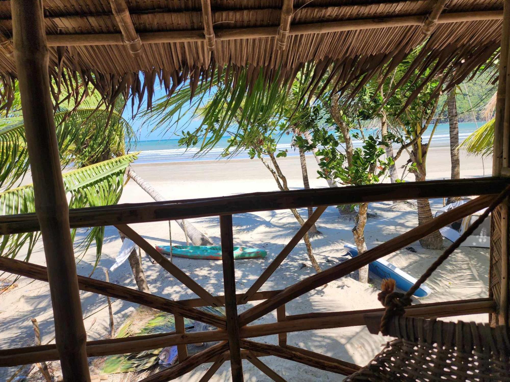 Bice Camp Bucana Beach Ель-Нідо Екстер'єр фото
